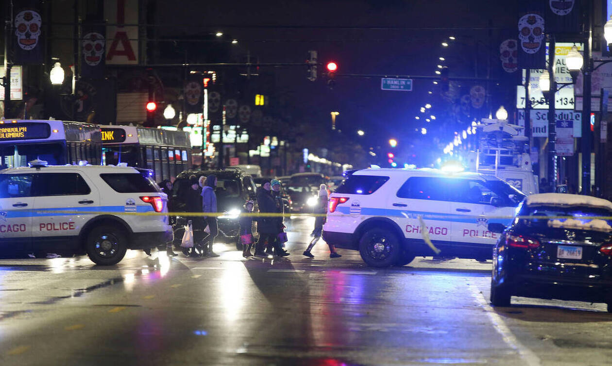 Σικάγο: 13 τραυματίες από ανταλλαγή πυροβολισμών σε πάρτι 