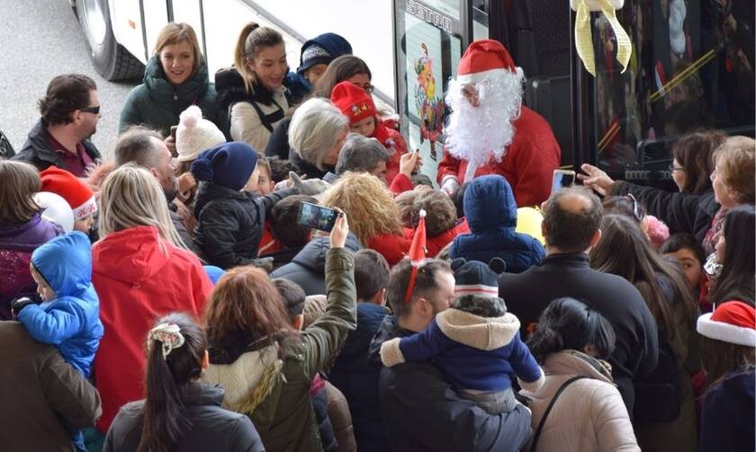 Χριστούγεννα 2019: Με το λεωφορείο του ΚΤΕΛ πήγε ο Άγιος Βασίλης στην Κοζάνη