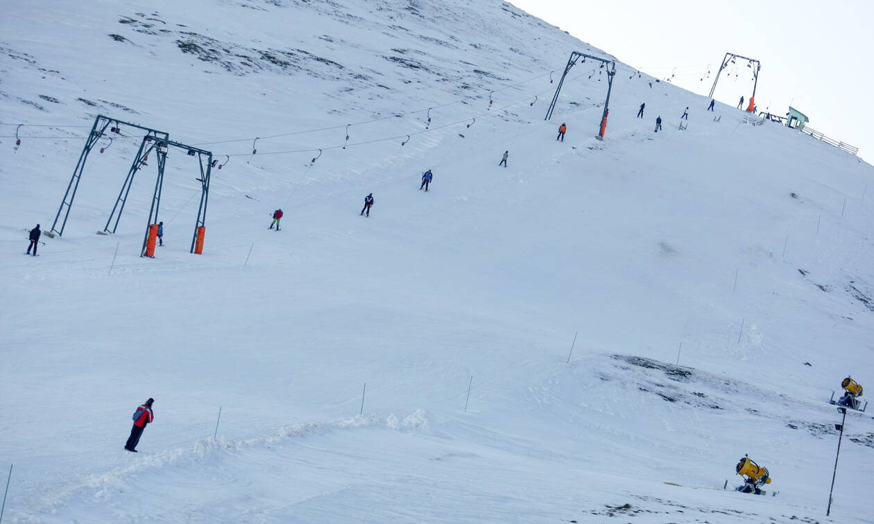 Χιονοθύελλα στο Καϊμακτσαλάν - Κλειστό το χιονοδρομικό κέντρο