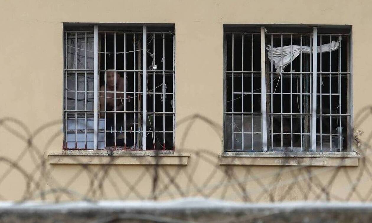 Άθλιες συνθήκες στις φυλακές Δομοκού καταγγέλλουν οι φύλακες - Στο πάτωμα κοιμούνται οι κρατούμενοι