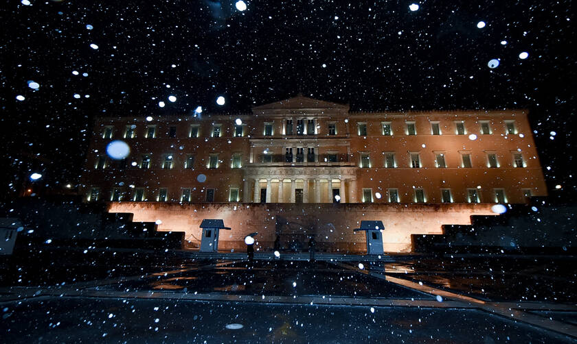 Καιρός: Πλησιάζει νέα ισχυρή κακοκαιρία - Χιόνια και στο κέντρο της Αθήνας;