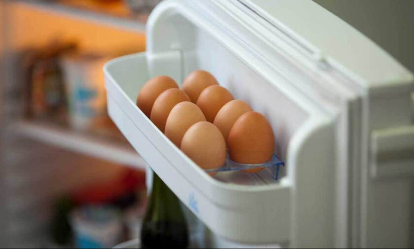 Βάζεις τα αβγά στο ψυγείο; Καλύτερα να μάθεις κάτι