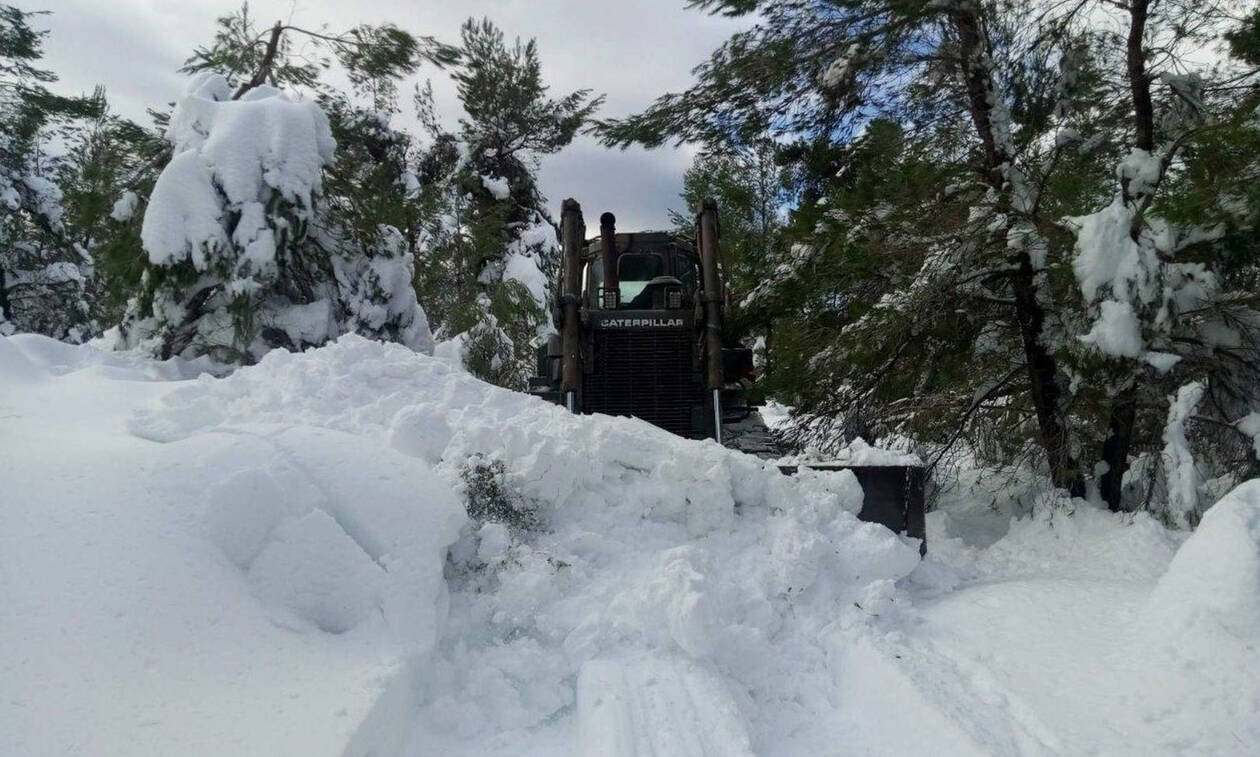 Καιρός: Δείτε LIVE πού χιονίζει τώρα σε όλη την Ελλάδα