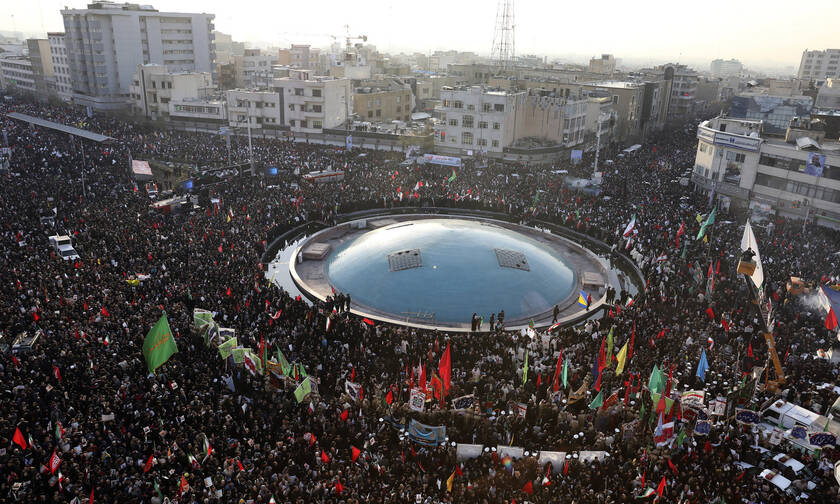 Soleimani: Huge crowds pack Tehran for commander's funeral