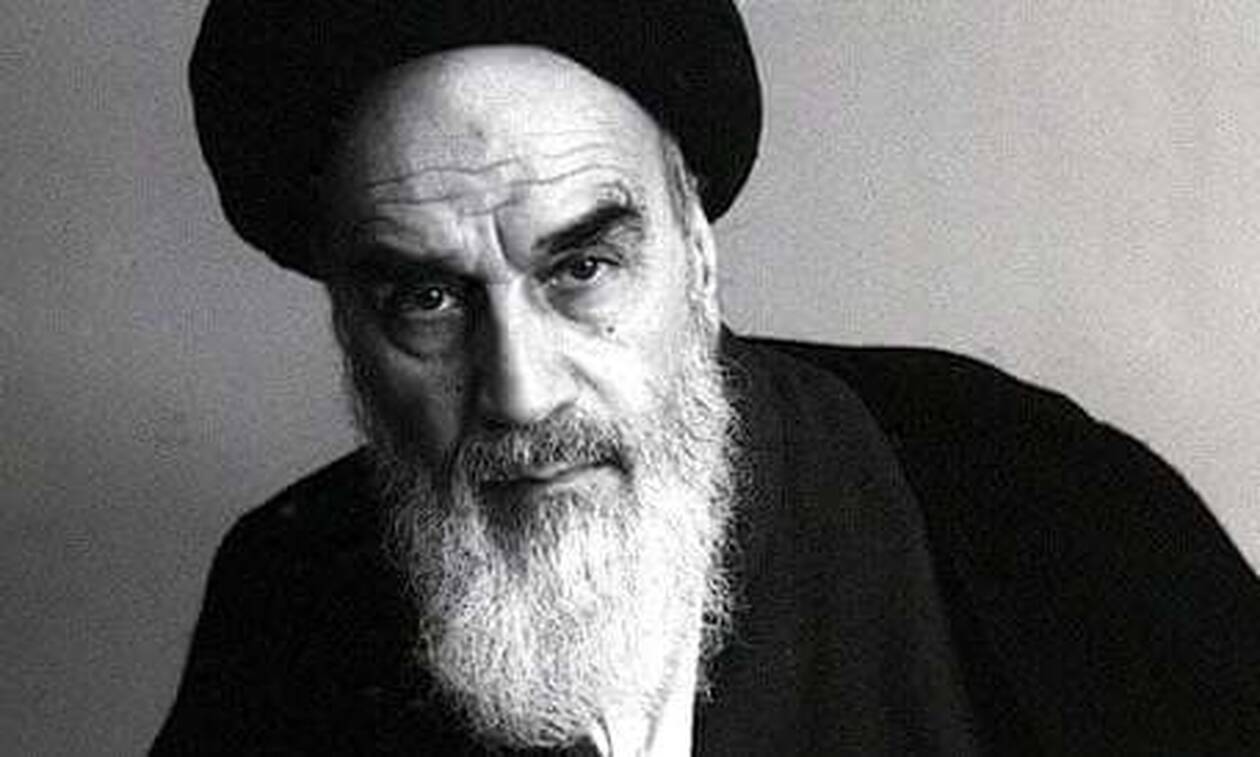 Εικόνες-σοκ με νεκρούς και στην κηδεία του Χομεϊνί πριν από 31 χρόνια στο Ιράν 