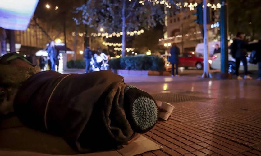 Δήμος Αθηναίων: Συνεχίζονται τα έκτακτα μέτρα για τους άστεγους – Ποιοι χώροι θα είναι ανοιχτοί
