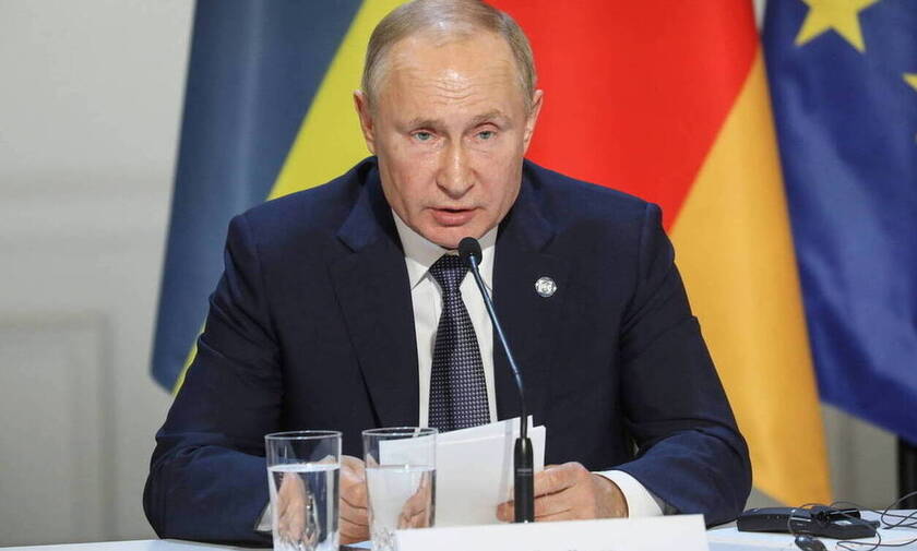 Παραιτήθηκε η κυβέρνηση Μεντβέντεφ – Ποιος είναι ο «εκλεκτός» του Πούτιν