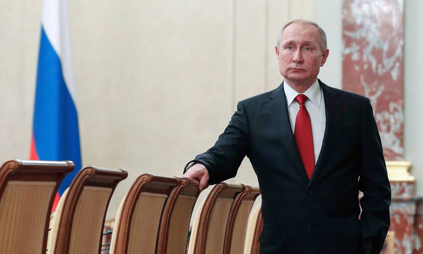 Ρωσία: Τα σχέδια Πούτιν μετά την παραίτηση Μεντβέντεφ – Στόχος η παραμονή στην Προεδρεία