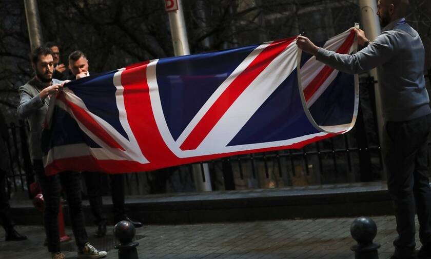 Brexit - Η μεγάλη ώρα έφτασε: Στους δρόμους οι Βρετανοί - Τι θα αλλάξει στη ζωή τους  