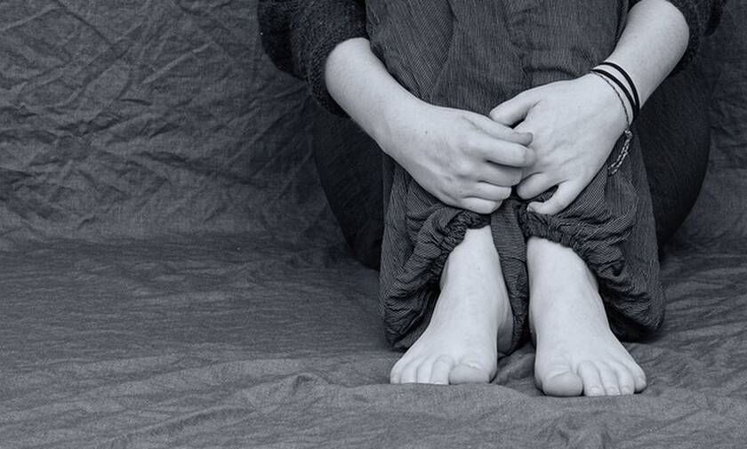 Κρήτη: Αναστολή καθηκόντων για γιατρό - Καταδικάστηκε για ασέλγεια στο παιδί της πρώην συζύγου του