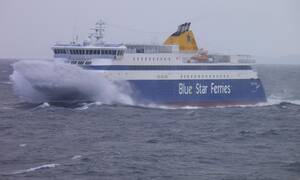 Θρίλερ στη Ρόδο: Αγωνία για τους επιβάτες του Blue Star 2 - Μάχη με τους θυελλώδεις ανέμους
