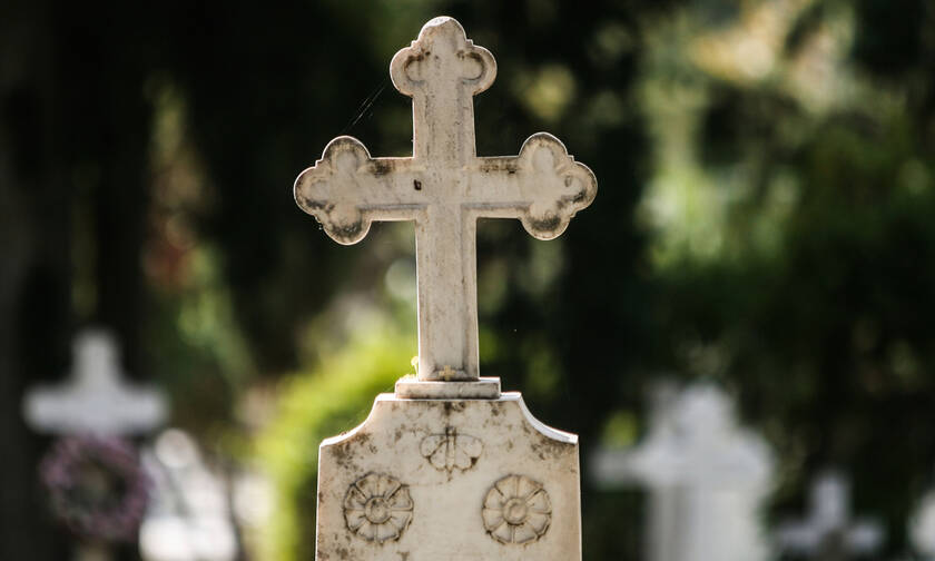Βαρύ πένθος στη Φθιώτιδα: Πέθανε ο παπα-Δημήτρης Τσάμης (pics)