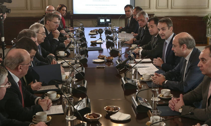 PM Mitsotakis chairs Governmental Council for Economic Policy