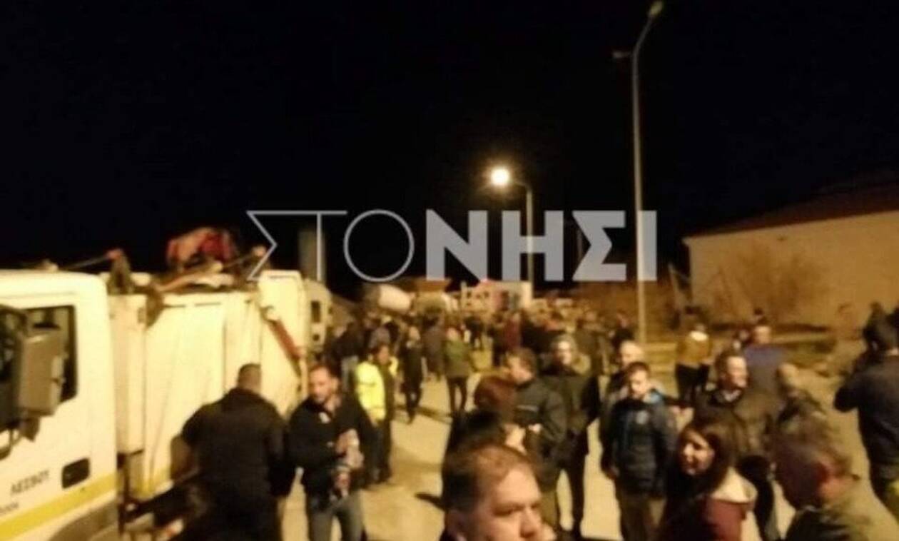 Μεταναστευτικό: Νύχτα θρίλερ σε Μυτιλήνη και Χίο - «Μπλόκο» κατοίκων στην απόβαση αστυνομικών 
