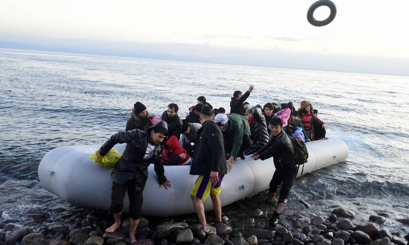 Μυτιλήνη: Μετανάστες ανέτρεψαν τη βάρκα τους - Πνίγηκε παιδί