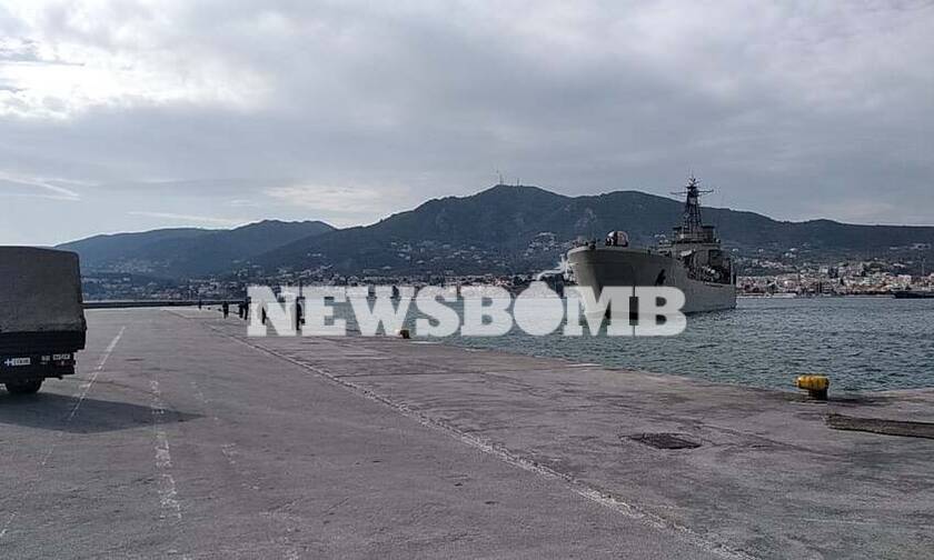 Αποστολή Newsbomb.gr: Στη Μυτιλήνη το αρματαγωγό που θα μεταφέρει μετανάστες στην ενδοχώρα