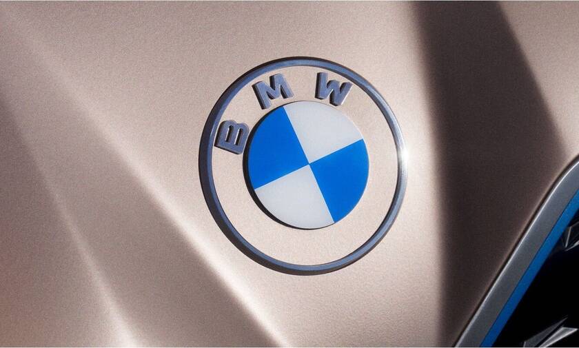 Η BMW άλλαξε λογότυπο και το νέο σήμα της δεν έχει το μαύρο δαχτύλιο
