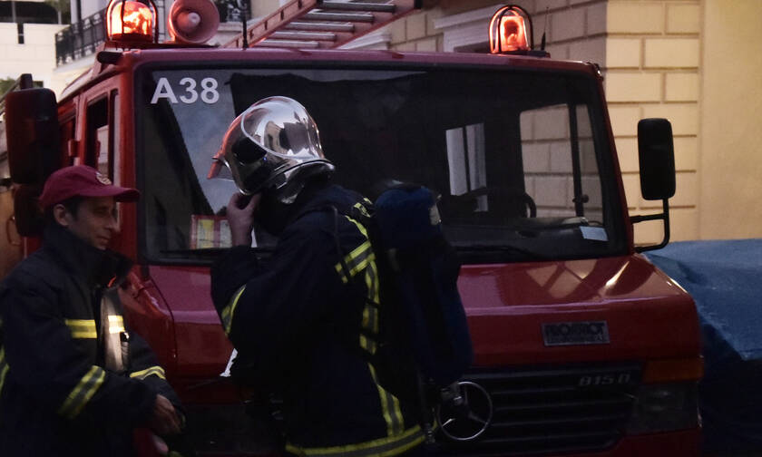 «Συναγερμός» στην Πυροσβεστική: Φωτιά στο Ειρηνοδικείο Αθηνών