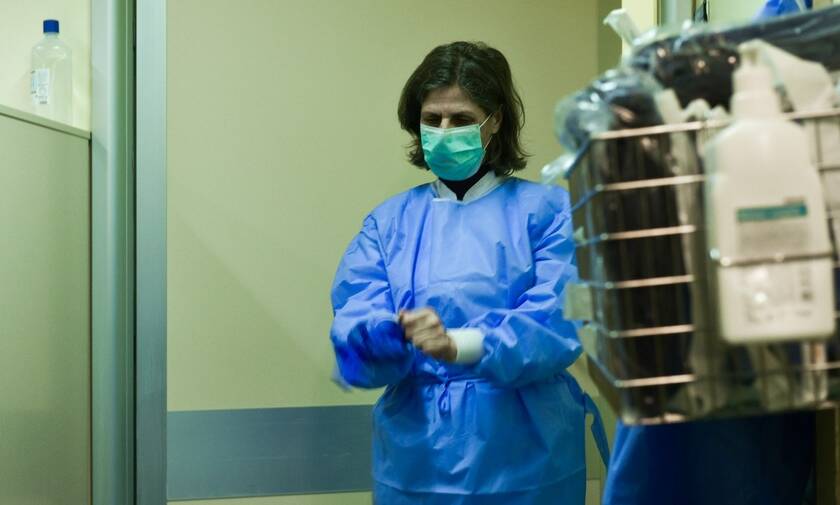 Κοροναϊός: Αισχροκέρδεια με τις μάσκες σε βάρος των νοσοκομείων καταγγέλλει η ΠΟΕΔΗΝ