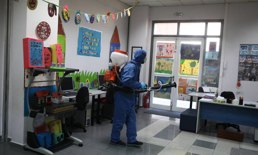 Κοροναϊός στην Ελλάδα - Κλειστά σχολεία: Ποια δεν θα λειτουργήσουν (ΣΥΝΕΧΗΣ ΕΝΗΜΕΡΩΣΗ)