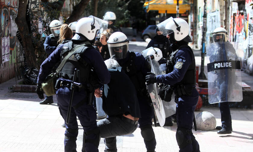 Τρομοκρατία: Τούνελ με αντιαρματικά όπλα σε Σεπόλια και Εξάρχεια – Τουλάχιστον 26 συλλήψεις