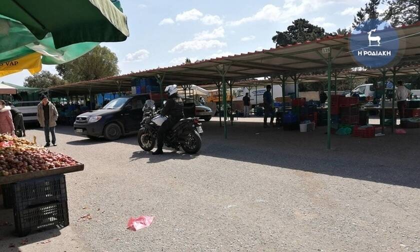 Κορονοϊός: Πανικός σε λαϊκή αγορά στη Ρόδο! Παρενέβη η αστυνομία
