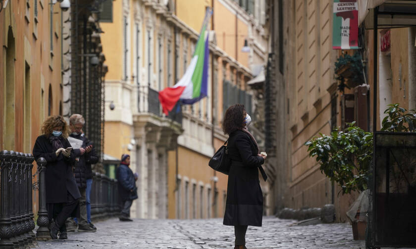Κορονοϊός Ιταλία: Σκληραίνουν τα μέτρα! Κέντρα υποδοχής για απομάκρυνση των κατ' οίκων νοσούντων 