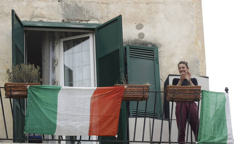 Κορονοϊός Ιταλία: Δεν έχει τέλος το δράμα! 812 νεκροί σε ένα 24ωρο -  4.050 νέα κρούσματα