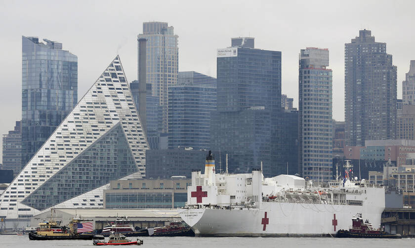Κορονοϊός ΗΠΑ: Στη Νέα Υόρκη στρατιωτικό πλωτό νοσοκομείο με 1000 κλίνες (pics)