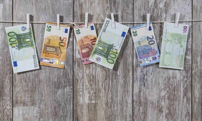Κορονοϊός: Έτσι θα πάρετε τα 800 ευρώ – Μπείτε εδώ για να κάνετε την αίτηση