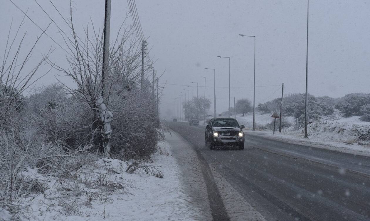 Κακοκαιρία: Χιονόπτωση σε Ευρυτανία και Δυτική Φθιώτιδα – Πού εντοπίζονται προβλήματα