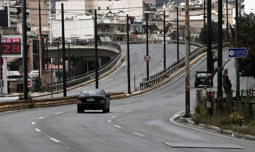 Κορονοϊός: Το πανό στη γέφυρα της Πέτρου Ράλλη που ραγίζει... καρδιές - Δείτε τι γράφει