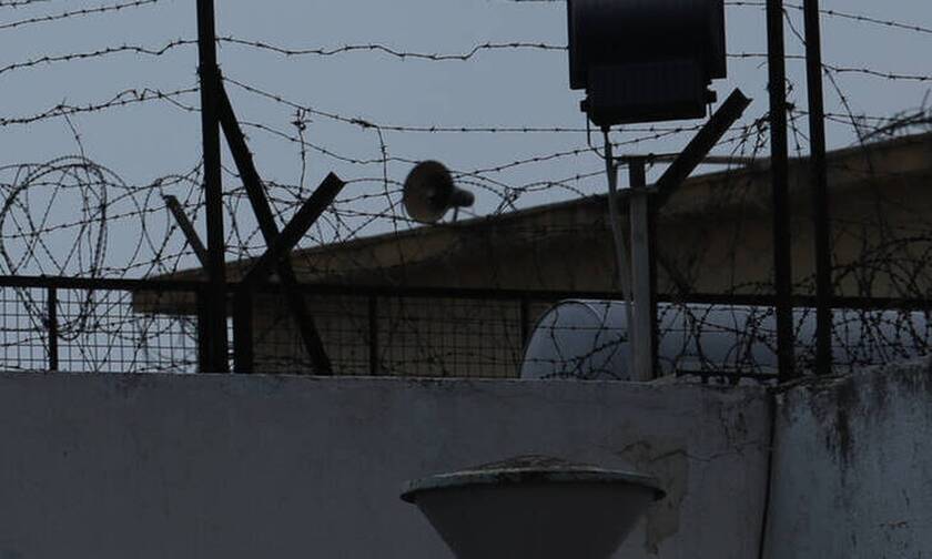 Ινστιτούτο Παστέρ: Δεν είχε κορονοϊό η κρατούμενη των φυλακών Θήβας