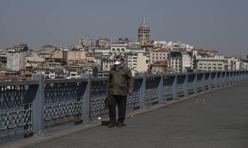 Κορονοϊός: «Λουκέτο» για 48 ώρες σε 31 πόλεις της Τουρκίας