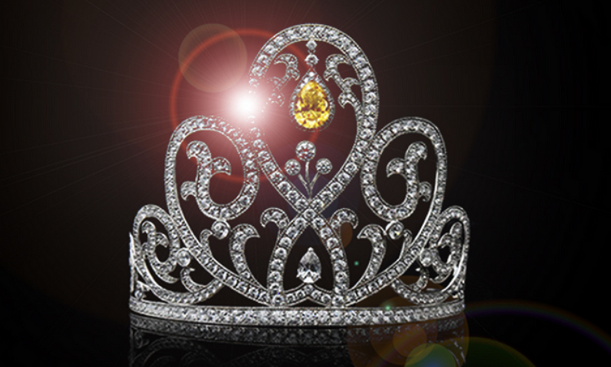 Κορονοϊός: Βασίλισσα της ομορφιάς έβγαλε το στέμμα της και βοηθάει αρρώστους (pics)