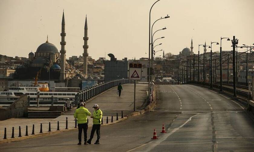Κορονοϊός: Ανατριχιαστικές εικόνες από την Κωνσταντινούπολη - Έρημη πόλη σε καραντίνα