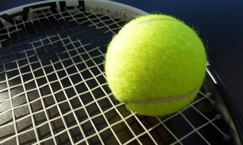 Κορονοϊος: Ο πιο απίστευτος αγώνας τένις – Δείτε τι έκαναν δύο αθλήτριες για να παίξουν (pics)