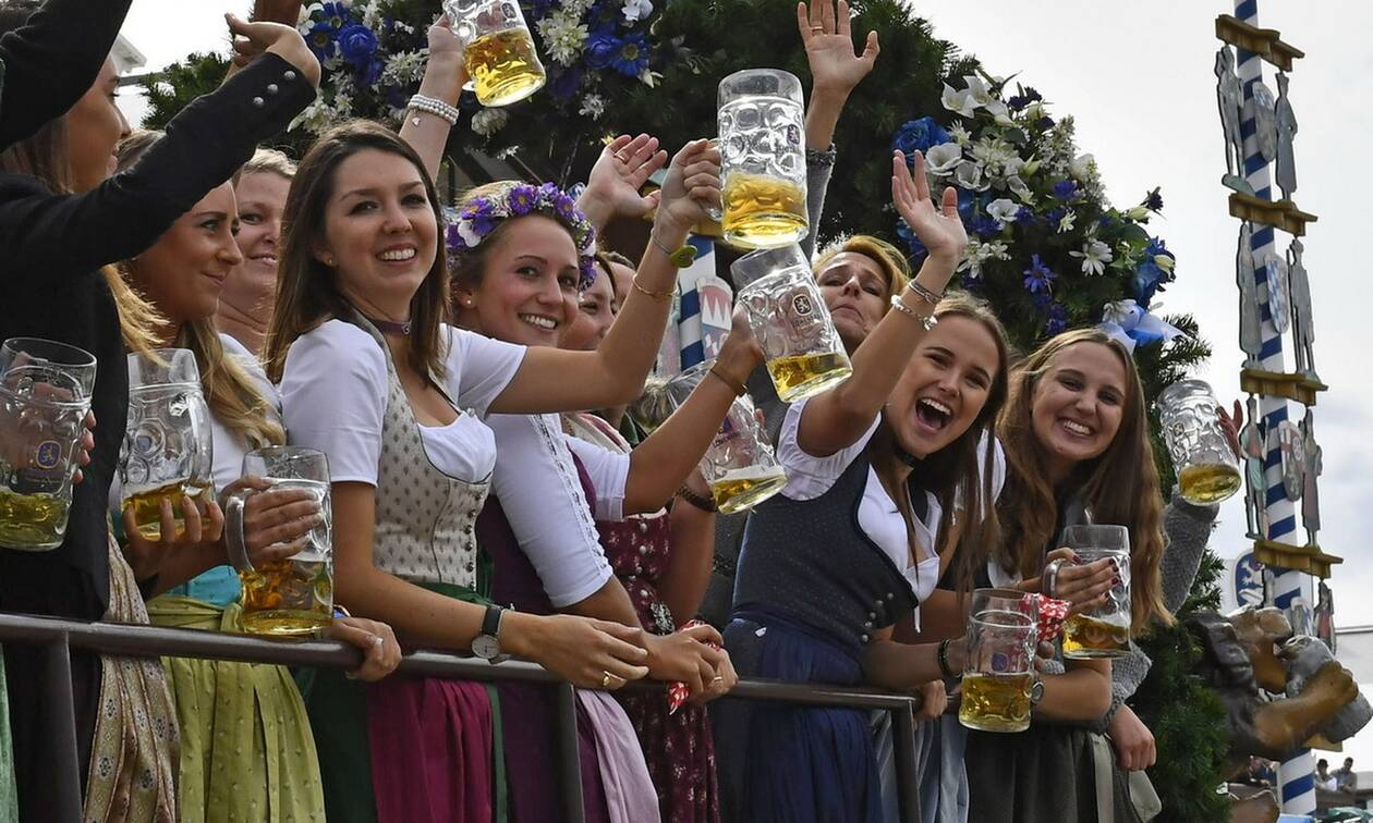 Κορονοϊός: Οι Ευρωπαίοι αποχαιρετούν τη μπύρα και τους ταύρους (pics)