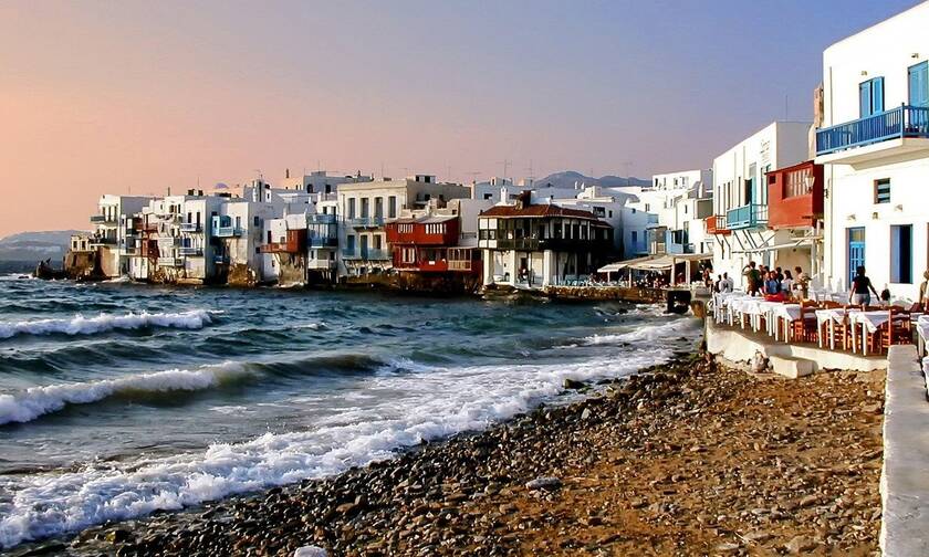Κορονοϊός - Έρευνα: Περίπου το 50% των Ελλήνων σχεδιάζει να κάνει καλοκαιρινές διακοπές