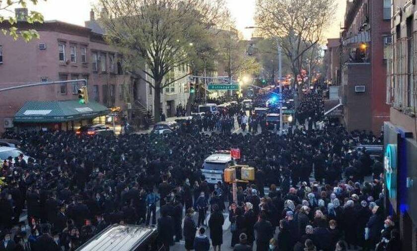 Κορονοϊός -Νέα Υόρκη: Χάος στην πόλη με κηδεία ραβίνου - Πλήθος κόσμου στους δρόμους