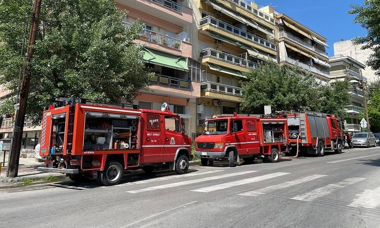Θεσσαλονίκη: Φωτιά σε διαμέρισμα - Απεγκλωβίστηκε 13χρονος