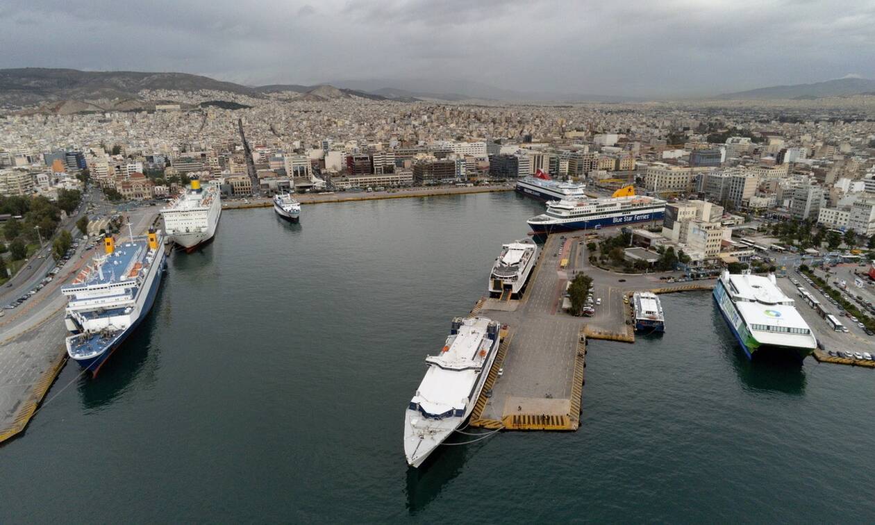 Πρωτομαγιά: 24ωρη απεργία της ΠΕΝΕΝ στο λιμάνι του Πειραιά - Απεργούν και οι εργαζόμενοι στα λιμάνια