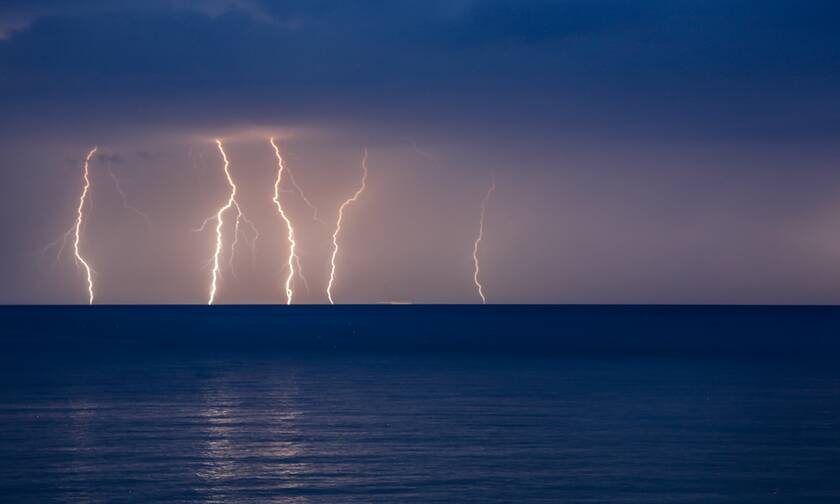 Thunderstorms to hit central and northern Greece on Saturday