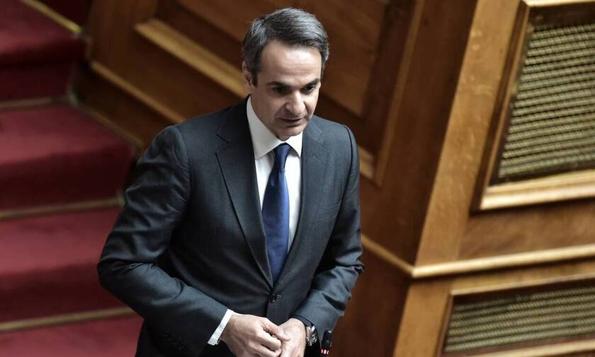 PM Mitsotakis urges bankers to help struggling businesses with liquidity tools	
