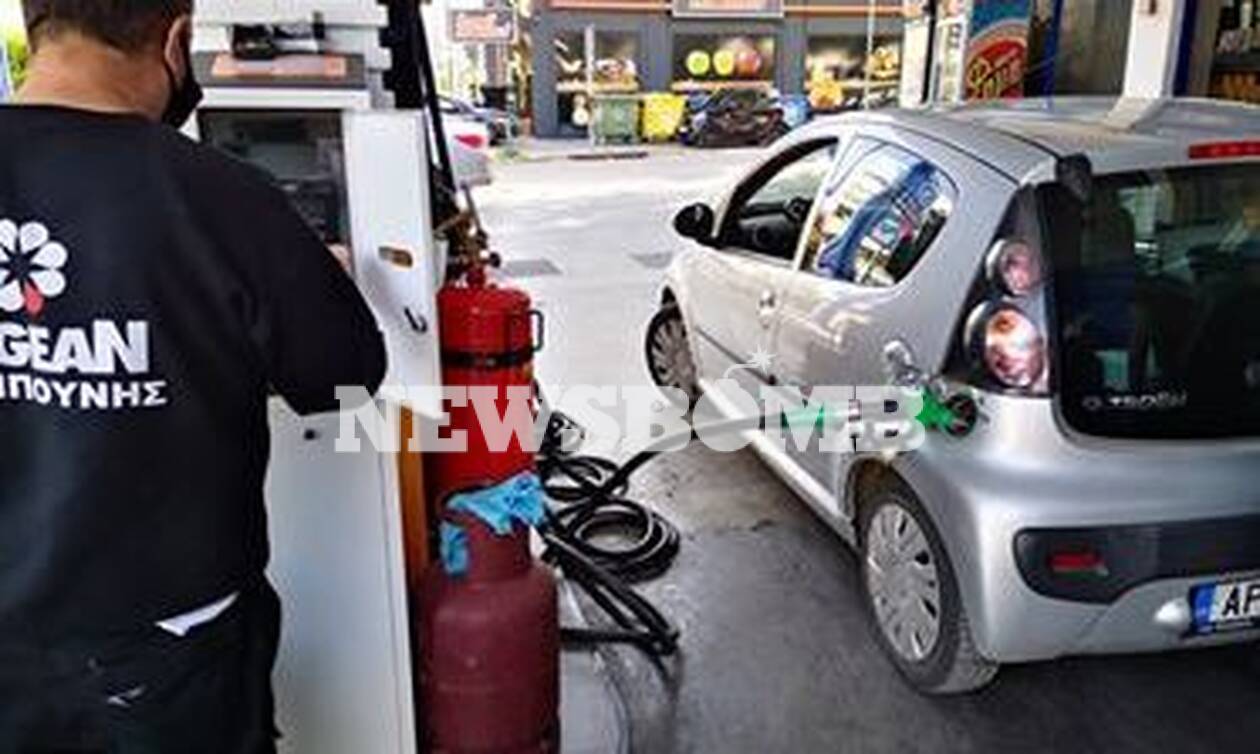 Ρεπορτάζ Newsbomb.gr: «Βυθίζονται» βενζίνη και πετρέλαιο - Πού κυμαίνονται οι τιμές στα πρατήρια της
