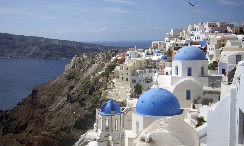 Bild - Οι Γερμανοί υποκλίνονται: «Η μόνη μας ελπίδα για διακοπές είναι η Ελλάδα»
