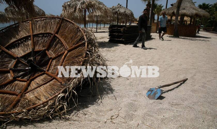 Ρεπορτάζ Newsbomb.gr: Πυρετώδεις προετοιμασίες στις παραλίες της  Αττικής - Δείτε τι γίνεται