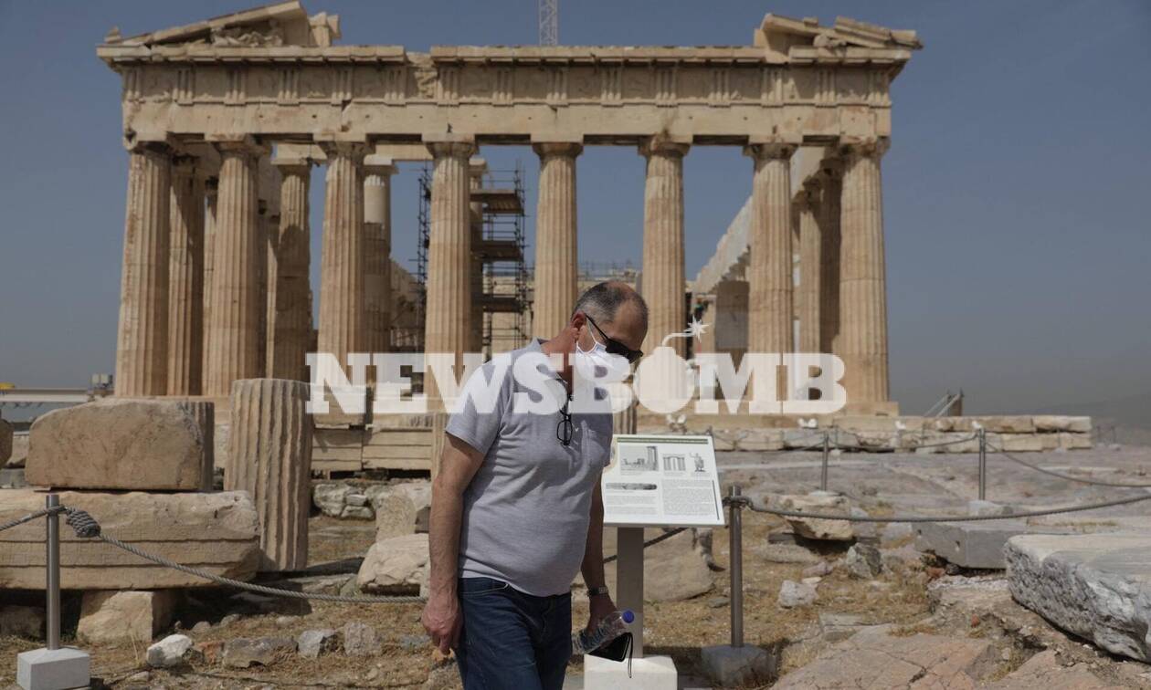 Ρεπορτάζ Newsbomb.gr: «Το πρώτο μέρος που πήγα μετά το lockdown είναι η Ακρόπολη»