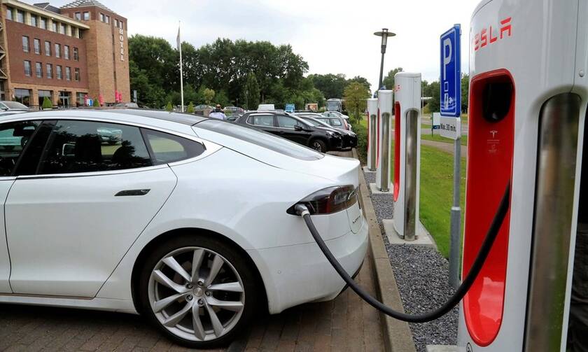 «Πράσινο φως» για την επιδότηση αγοράς ηλεκτρικού αυτοκινήτου - Πόση θα είναι;
