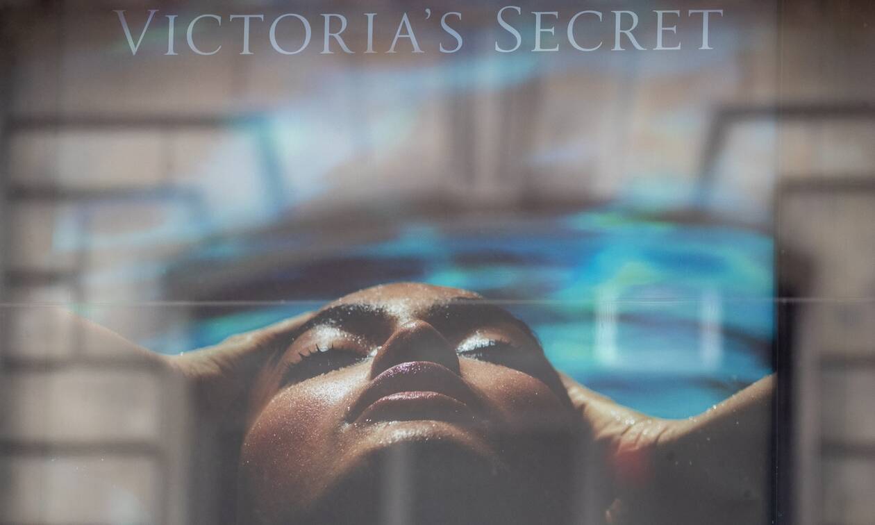 Βόμβα στην αγορά: H Victoria's Secret κλείνει εκατοντάδες καταστήματά της